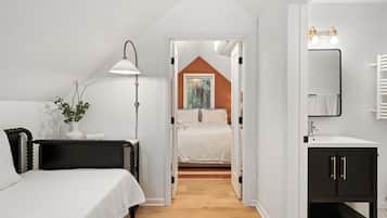 3 bedrooms, iron/ironing board, travel crib, free WiFi