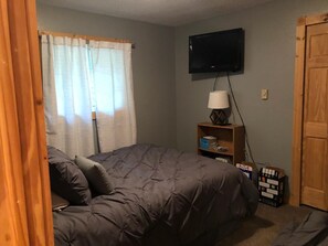 2 bedrooms, WiFi, bed sheets - 2 bedroom 2 Bath House with detached garage on Beautiful Rose Lake! (Frazee)