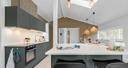 Amazing home in Ebeltoft with WiFi