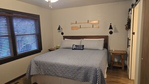 3 Schlafzimmer, Schreibtisch, Bügeleisen/Bügelbrett, kostenloses WLAN