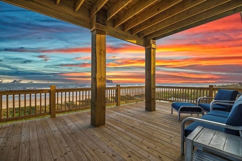 Sunny Shores Beachfront Villa - Vacation Rental Bolivar Peninsula