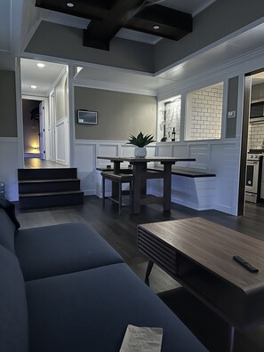 Interior - High end apartment available in the heart of the Hamburg Village (Hamburg)