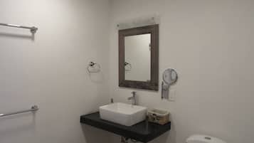 Handtücher, Seife, Toilettenpapier