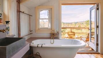 Asciugamani, sapone, carta igienica