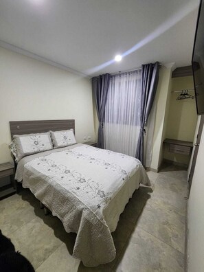 Business Double Room | Free WiFi - Casa Hotel Mared (Bogotá)