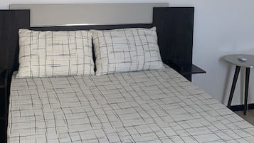 6 quartos, camas extras/dobráveis, Wi-Fi de cortesia, roupa de cama