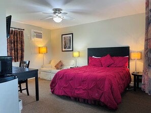 Soundproofing, free WiFi - Scenic Motel Moncton  (Berry Mills)