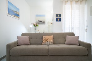 Smart TV, video games, books - DIMORA LA GRECA Whole apartment -Free WiFi- Air conditioning (Puglia)
