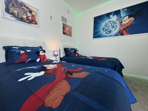 2 bedrooms, iron/ironing board, travel cot, free WiFi