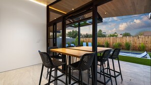 Outdoor dining