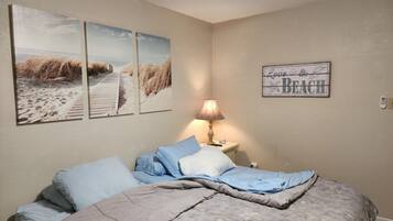 1 chambre, bureau, fer et planche à repasser, Wi-Fi