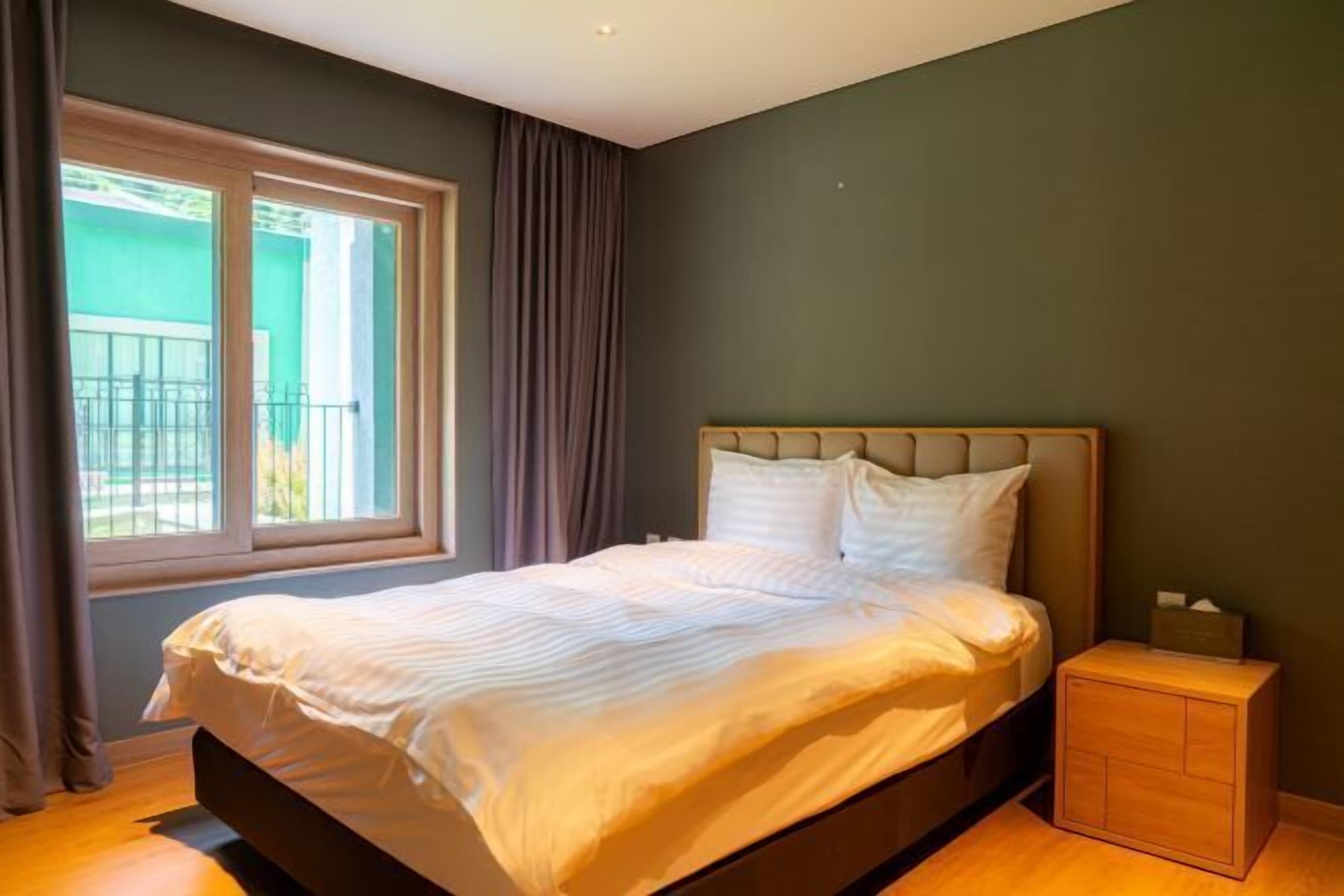 Literie de qualité supérieure, Wi-Fi gratuit, draps fournis