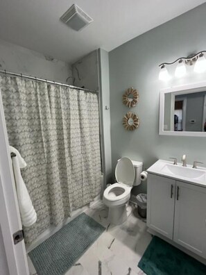 Håndklæder, Sæbe, Toiletpapir