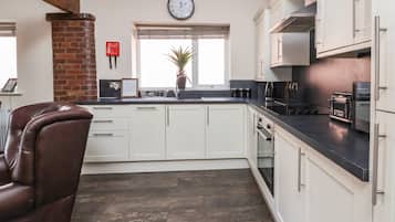 Fridge, dishwasher, electric kettle, toaster