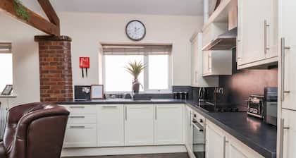 Gamekeepers Cottage