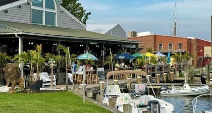 Station House West: Upscale Condo in Historic Downtown Cambridge, Maryland