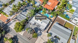 Exterior - Key Life Living l Private Heated Pool & 5 Minute Walk to Crescent Beach (Siesta Key)