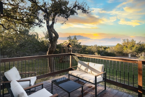 2 Serene Hill Country Casitas~Scenic View~Patio