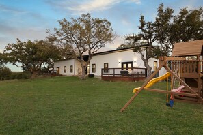 Children's area - 2 Serene Hill Country Casitas~Scenic View~Patio (Spring Branch)