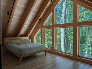 3 dormitorios, tabla de planchar con plancha, wifi gratis y ropa de cama