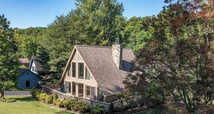 Lake House Living. Relax with the whole family at this peaceful place to stay.