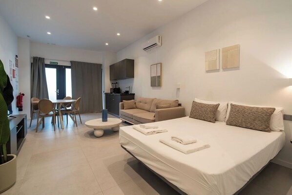 Strykejern/-brett, reiseseng for barn, wi-fi (inkludert) og sengetøy