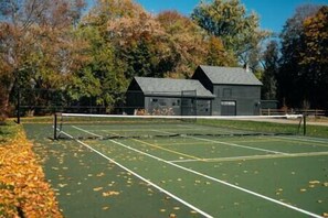 Sport court - Serene Estate: Heated Pool, Tennis, Sauna, Hot Tub (Catskill)