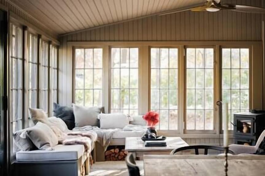 Serene Estate: Heated Pool, Tennis, Sauna, Hot Tub - Catskill, NY