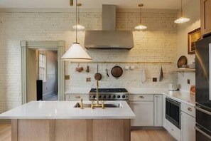 Fridge, microwave, oven, dishwasher - Serene Estate: Heated Pool, Tennis, Sauna, Hot Tub (Catskill)