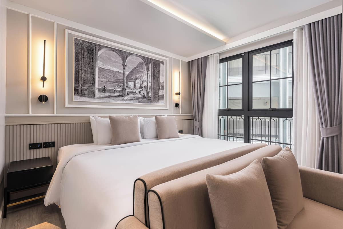 2 habitaciones, artículos del minibar gratis y escritorio