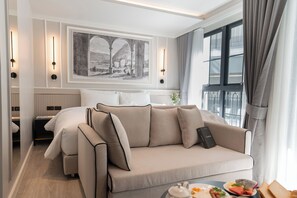 Deluxe kamer, uitzicht op zwembad | Uitzicht vanuit de kamer