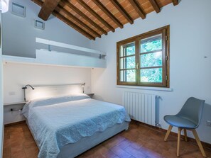 1 camera, culla da viaggio, Wi-Fi gratuito, lenzuola