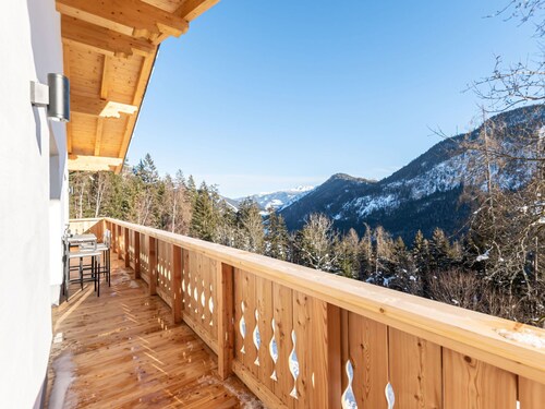 Belle maison de vacances pour 6 personnes avec WIFI, TV, balcon et vue panoramique