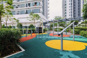 Children’s play area – outdoor