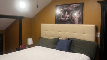 3 habitaciones, escritorio, tabla de planchar con plancha y wifi gratis