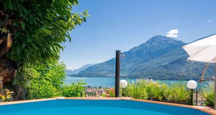 Atemberaubendes alleinstehendes Ferienhaus mit privatem Pool, W-LAN, Klimaanlage, TV und Terrasse