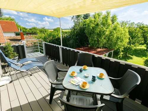 Beautiful apartment for 4 guests with A/C, WIFI, TV, balcony and panoramic view