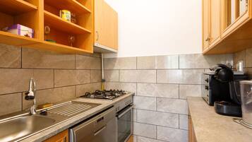 Microwave, highchair