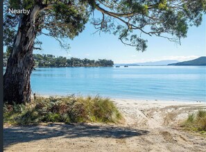 Beach - Eco Retreat - Freycinet Holiday Houses (Nubeena)