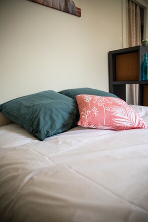 1 bedroom, iron/ironing board, bed sheets