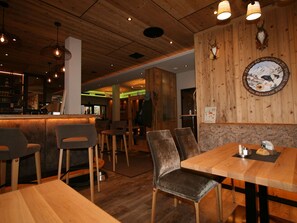 Dining - Nice apartment for 4 people with WIFI, TV and terrace (Hart Im Zillertal)