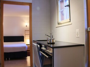 1 bedroom, travel crib, free WiFi