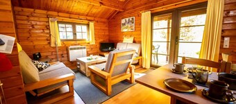 Maravillosa casa de vacaciones privada con WIFI, TV, terraza, mascotas permitida y aparcamiento