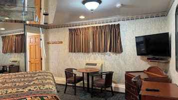 Honeymoon Room | 1 bedroom, free WiFi, bed sheets