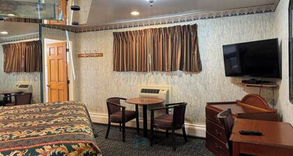 Royal Motel