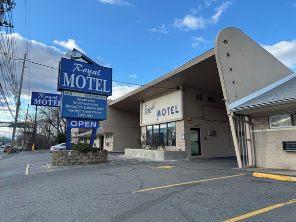 Fachada de la propiedad