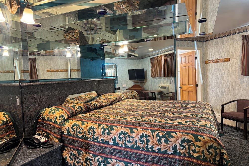 Royal Motel