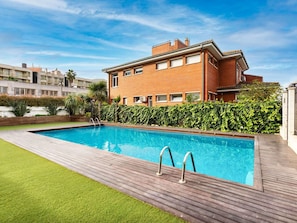 Pool - Cosy apartment for 4 guests with WIFI, pool, A/C, TV and balcony (Lloret De Mar)