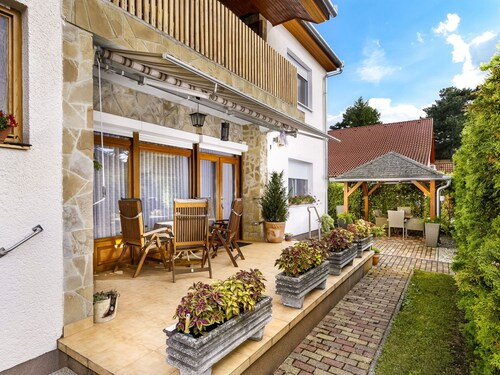 Beautiful apartment for 4 people with WIFI, A/C, TV and balcony