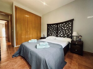 3 Schlafzimmer, Bügeleisen/Bügelbrett, Reisekinderbett, kostenloses WLAN